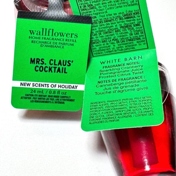 MRS. CLAUS COCKTAIL Wallflowers - Picture 2 of 2